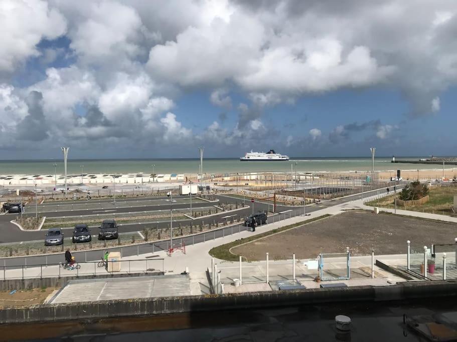 Apartamento Bienvenue Chez Moi Calais Exterior foto